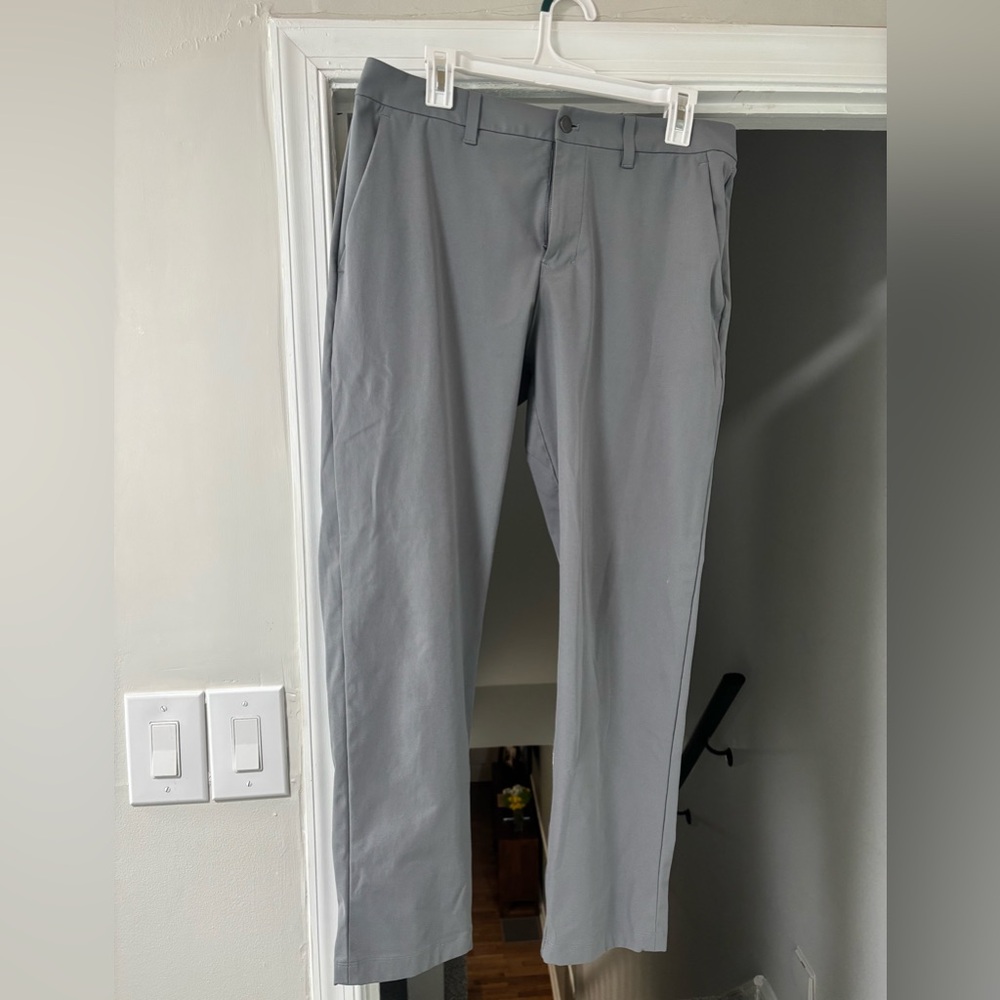 Lululemon Athletica Men's Slate Chinos